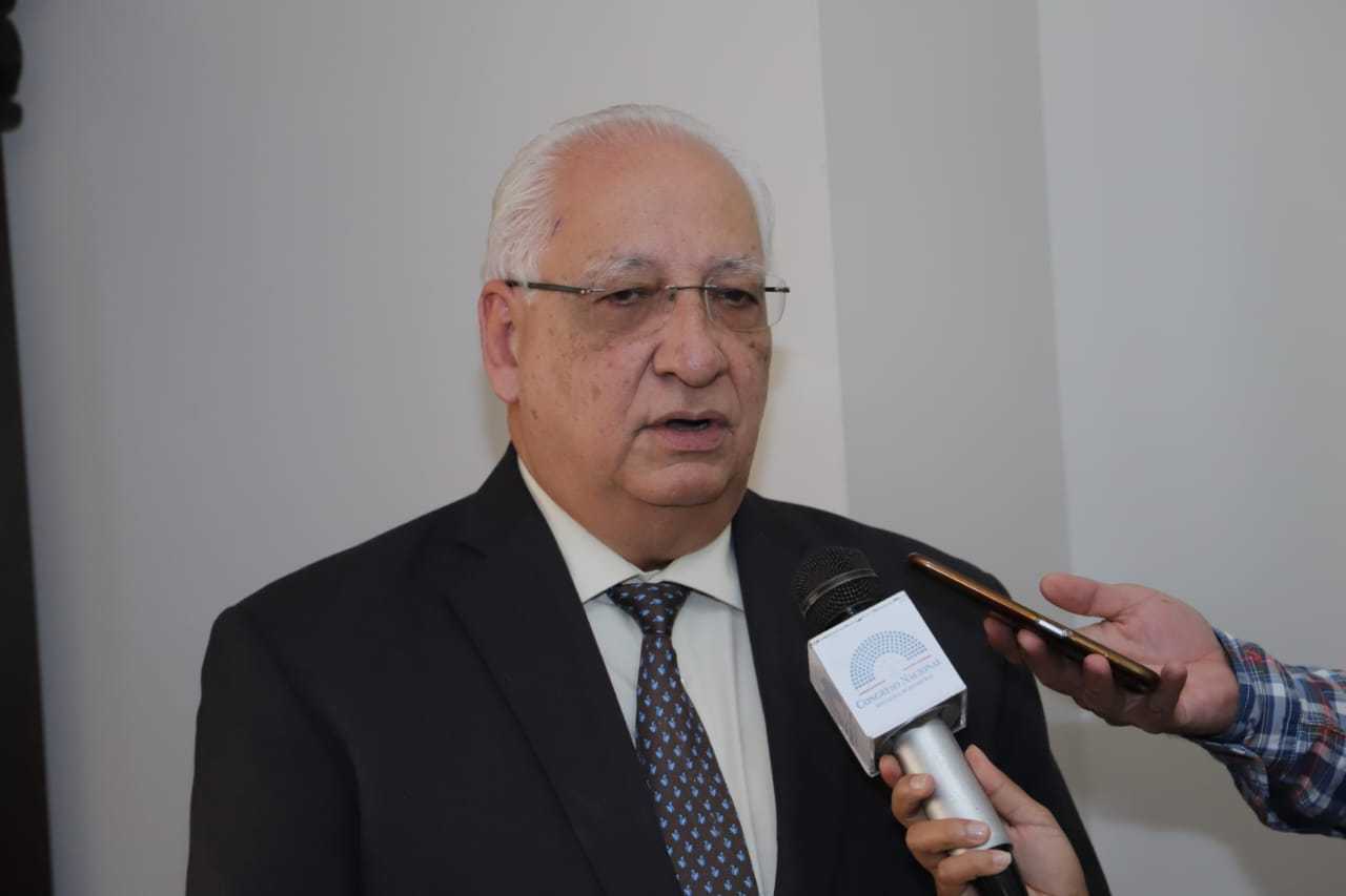 Rector de la UNAH felicita al Congreso del Pueblo por la Ley de Educación Integral de Prevención del Embarazo Adolescente